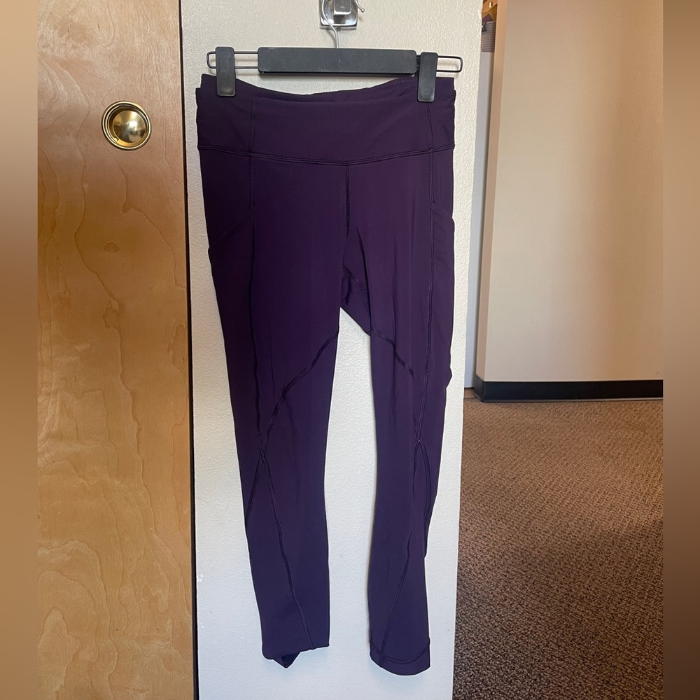 Lululemon 7/8 purple leggings size 4